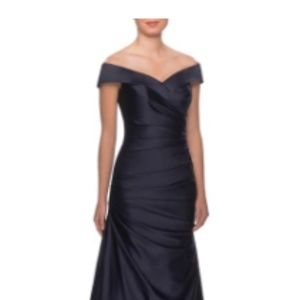 Off the Shoulder Ruched Satin Mermaid Gown~Navy 16